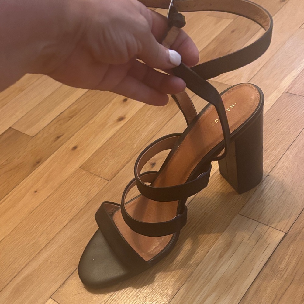 Halogen black Strappy Block Heel Sandals